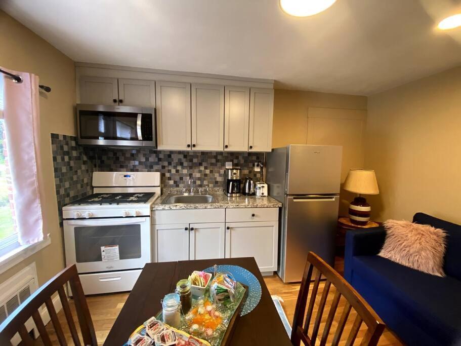 Cozy Boston Getaway Apartment! Free Parking Exterior foto